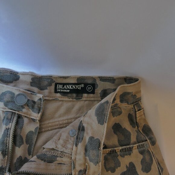 BLANK NYC 27 Denim Leopard Print Distressed Jean Shorts - Picture 11 of 12